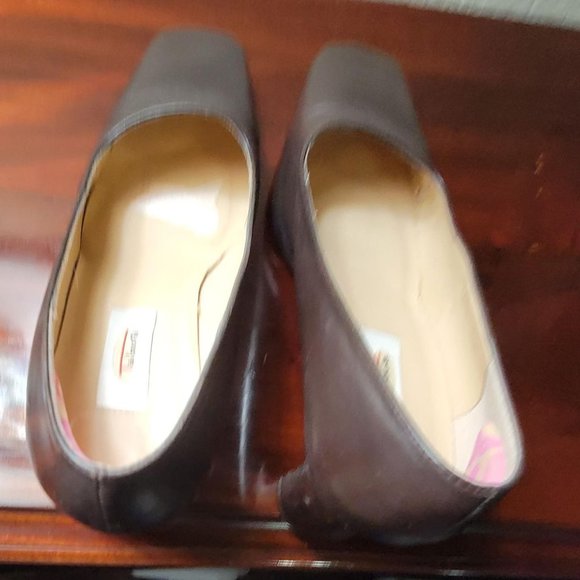 Talbots Brown Leather Pumps - Picture 5 of 10
